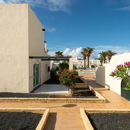 Alisios Con Terraza Y Piscina Apartamento