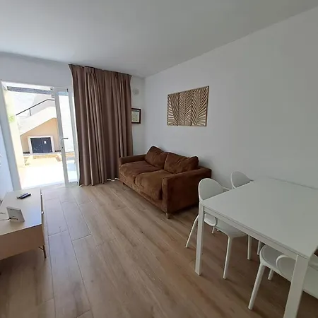 Apartmán Alisios Con Terraza Y Piscina Corralejo