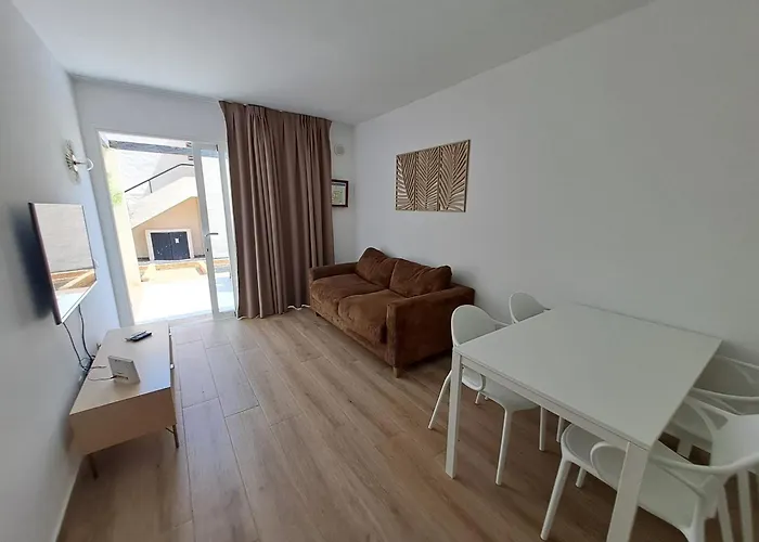 アパート Alisios Con Terraza Y Piscina コラレホ