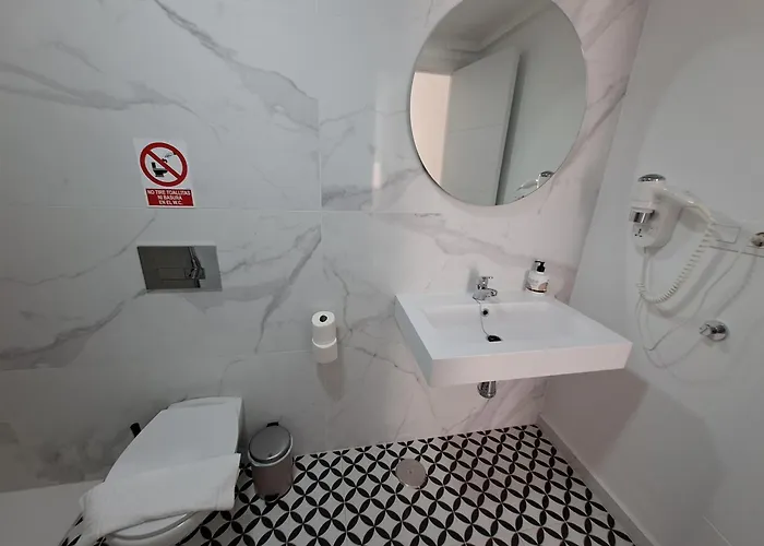 Alisios Con Terraza Y Piscina コラレホ