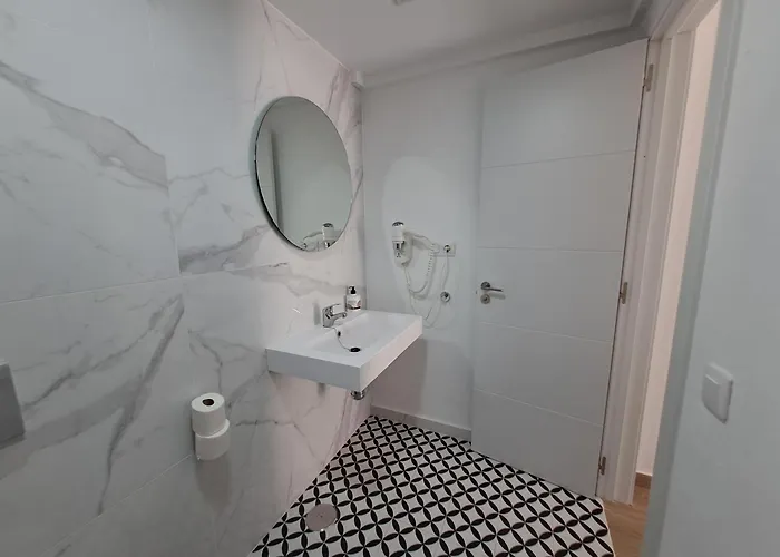 Alisios Con Terraza Y Piscina アパート コラレホ