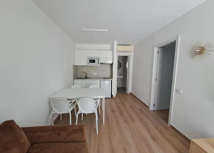 Alisios Con Terraza Y Piscina アパート *